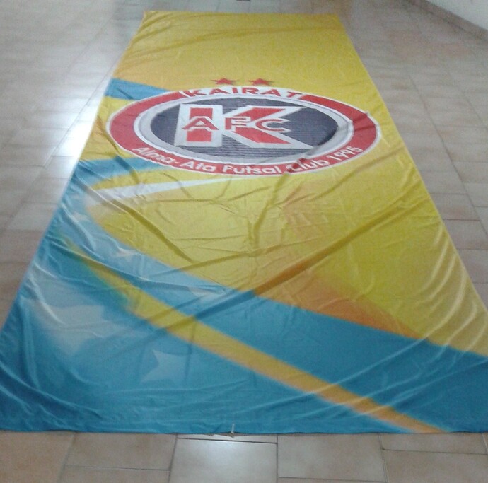 Mega Bandeira Kairat.jpg