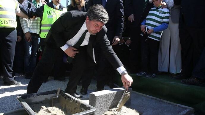 primeira_pedra_pavilhao_sporting_bruno_de_carvalho_73200360_base