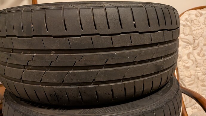 PXL_20251127_192642497.RAW-01.COVER