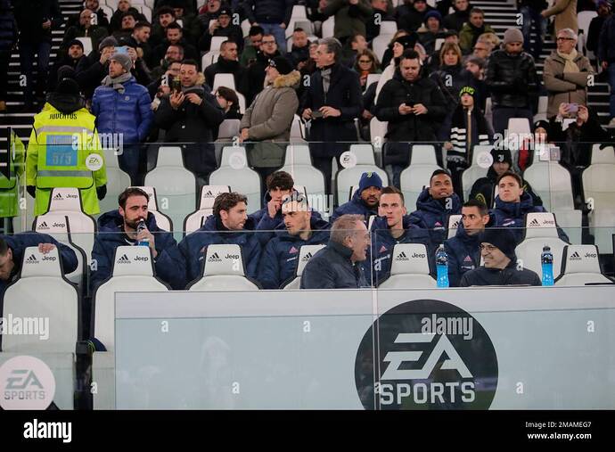 juventus-fc-bench-during-coppa-italia-2023-football-match-between-juventus-fc-and-ac-monza-on-jannuary-19-2023-at-allianz-stadium-turin-italy-photo-nderim-kaceli-credit-live-media-publ