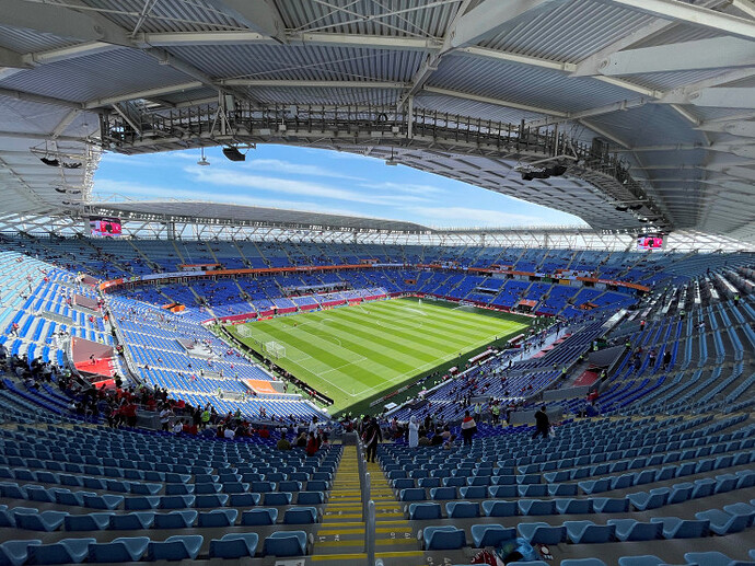 ReferenceAVCGroup974Stadium5__FillWzc0MCw1NTVd
