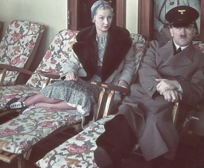 IXgXjFFycccZBg3zHLXheLIET4Au_ADnvkD8V33PNLo